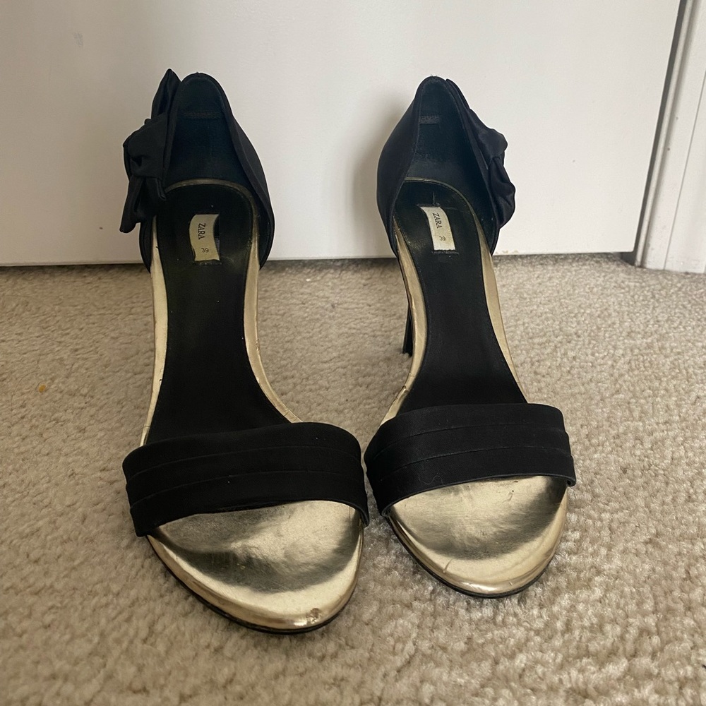 Champagne and Black Bow Heels
